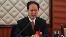 賴建彬參加第五代表團(tuán)討論